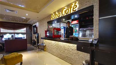 کافی شاپ هتل پارسیان اوین تهران کافی شاپ هتل پارسیان اوین تهران